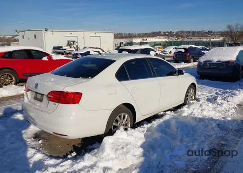 2014 Volkswagen Jetta 1.8T Se из США, поврежденный, VIN 3VWD17AJ0EM317129